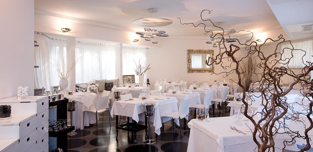 Hotel & Loisir Le Ruote Roveleto Exterior photo